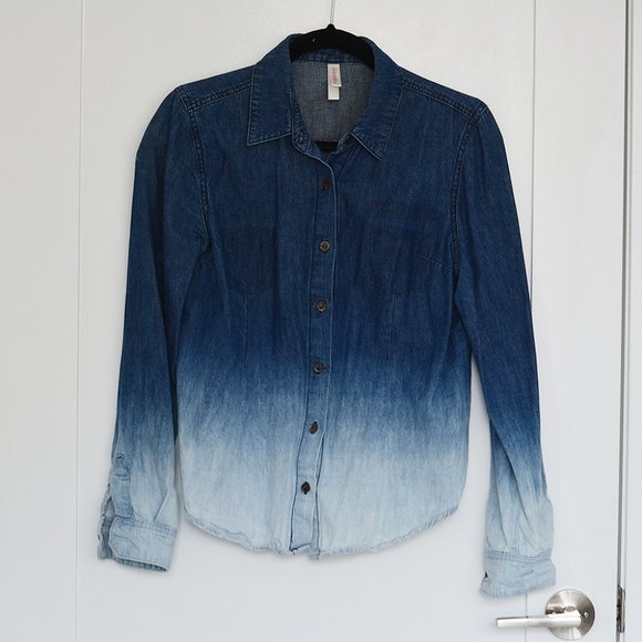 3/$30 - Target Ombre Denim Shirt - Picture 2 of 6